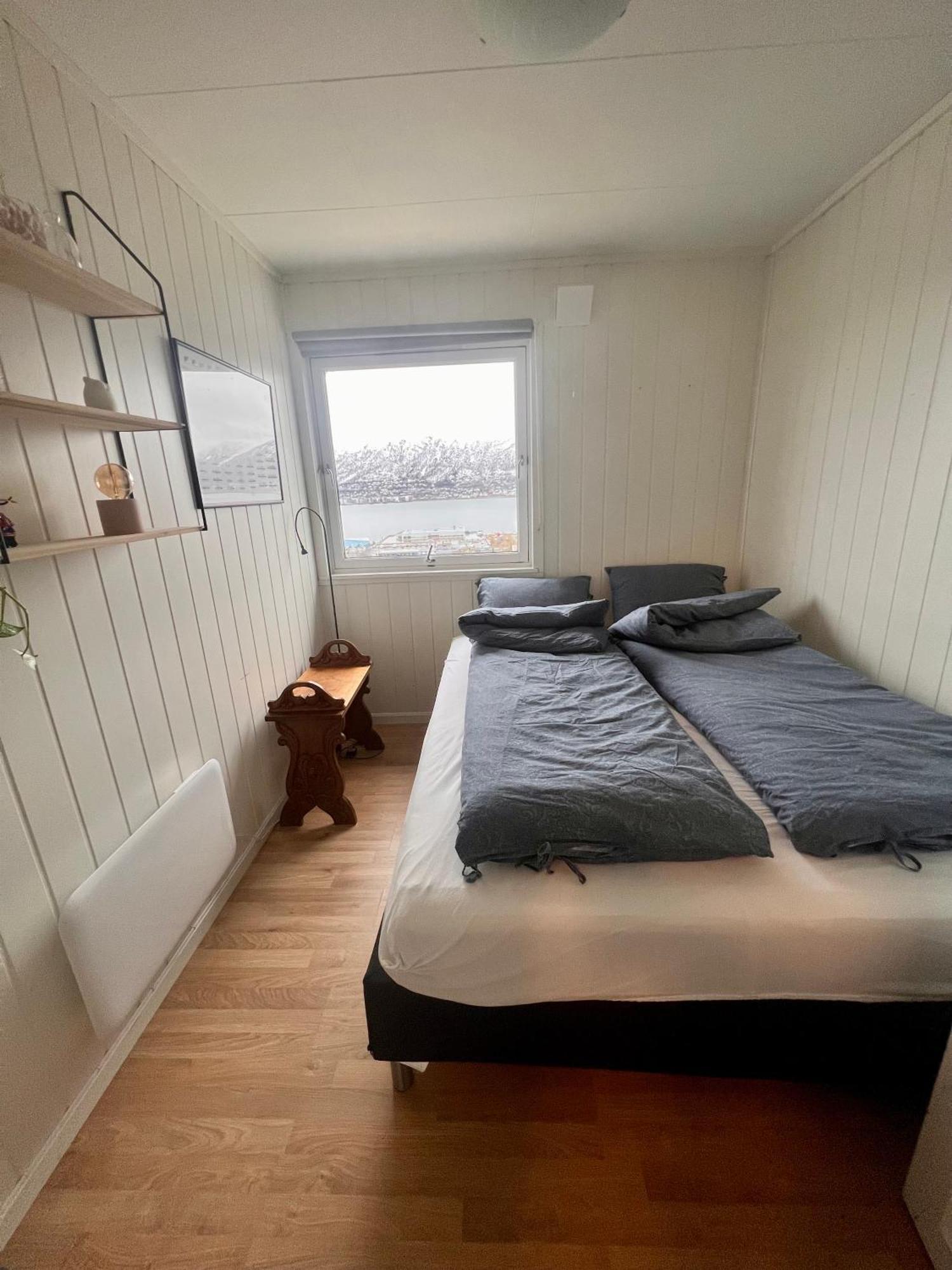 Penthouse With Panorama View And Great Location! Leilighet